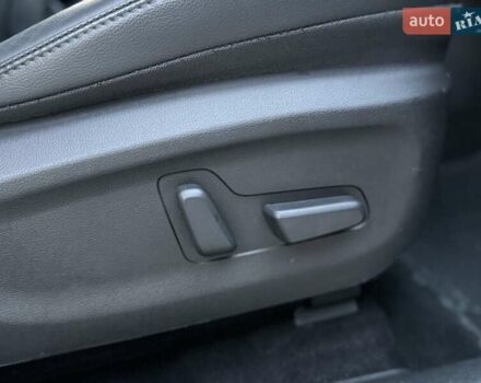 Серый Хендай Kona, объемом двигателя 0 л и пробегом 96 тыс. км за 17200 $, фото 63 на Automoto.ua