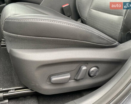 Сірий Хендай Kona, об'ємом двигуна 0 л та пробігом 115 тис. км за 18700 $, фото 19 на Automoto.ua