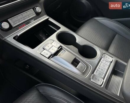 Сірий Хендай Kona, об'ємом двигуна 0 л та пробігом 71 тис. км за 17700 $, фото 44 на Automoto.ua
