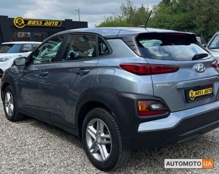 Серый Хендай Kona, объемом двигателя 2 л и пробегом 106 тыс. км за 17600 $, фото 3 на Automoto.ua