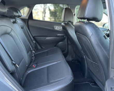 Серый Хендай Kona, объемом двигателя 0 л и пробегом 126 тыс. км за 17300 $, фото 65 на Automoto.ua