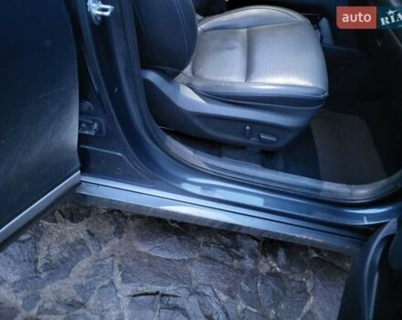 Серый Хендай Kona, объемом двигателя 0 л и пробегом 194 тыс. км за 15800 $, фото 3 на Automoto.ua