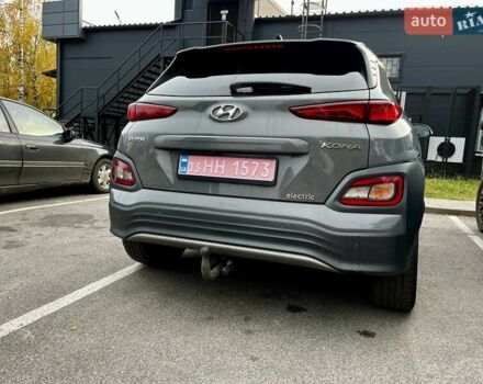 Сірий Хендай Kona, об'ємом двигуна 0 л та пробігом 83 тис. км за 17300 $, фото 2 на Automoto.ua