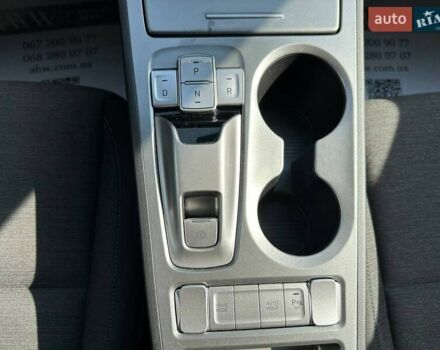 Серый Хендай Kona, объемом двигателя 0 л и пробегом 137 тыс. км за 16700 $, фото 29 на Automoto.ua