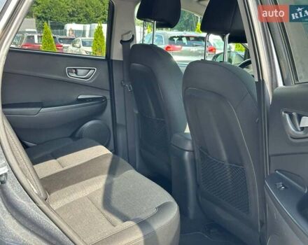 Серый Хендай Kona, объемом двигателя 0 л и пробегом 137 тыс. км за 16700 $, фото 38 на Automoto.ua