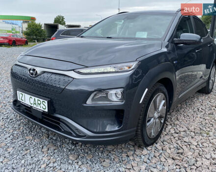 Сірий Хендай Kona, об'ємом двигуна 0 л та пробігом 115 тис. км за 18700 $, фото 3 на Automoto.ua