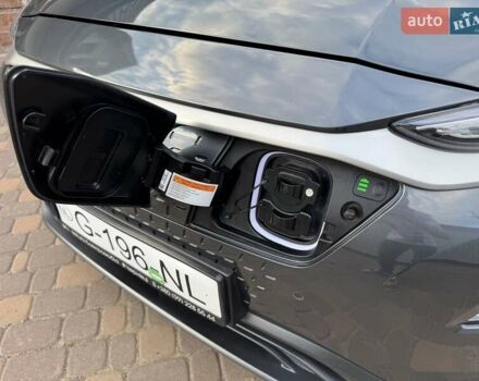 Сірий Хендай Kona, об'ємом двигуна 0 л та пробігом 71 тис. км за 17700 $, фото 26 на Automoto.ua