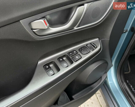 Серый Хендай Kona, объемом двигателя 0 л и пробегом 127 тыс. км за 17650 $, фото 46 на Automoto.ua