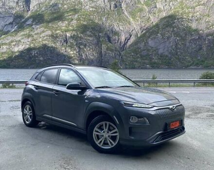 Серый Хендай Kona, объемом двигателя 0 л и пробегом 107 тыс. км за 16600 $, фото 8 на Automoto.ua