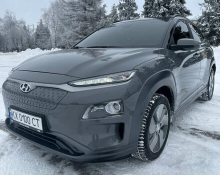 Сірий Хендай Kona, об'ємом двигуна 0 л та пробігом 87 тис. км за 22900 $, фото 5 на Automoto.ua