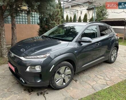 Серый Хендай Kona, объемом двигателя 0 л и пробегом 80 тыс. км за 18900 $, фото 13 на Automoto.ua