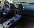 Сірий Хендай Kona, об'ємом двигуна 0 л та пробігом 71 тис. км за 17500 $, фото 5 на Automoto.ua