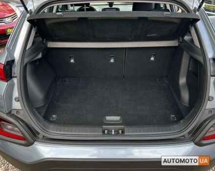 Серый Хендай Kona, объемом двигателя 2 л и пробегом 106 тыс. км за 17600 $, фото 6 на Automoto.ua
