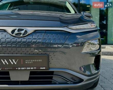 Серый Хендай Kona, объемом двигателя 0 л и пробегом 137 тыс. км за 16700 $, фото 3 на Automoto.ua