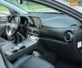Серый Хендай Kona, объемом двигателя 0 л и пробегом 96 тыс. км за 17200 $, фото 49 на Automoto.ua