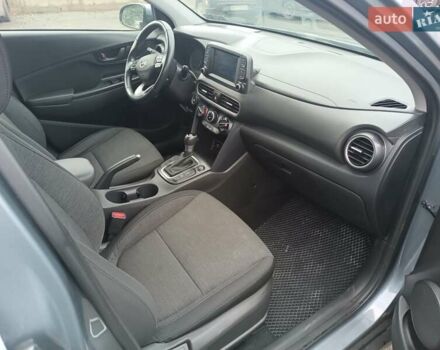 Сірий Хендай Kona, об'ємом двигуна 2 л та пробігом 112 тис. км за 14200 $, фото 17 на Automoto.ua