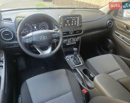 Сірий Хендай Kona, об'ємом двигуна 2 л та пробігом 60 тис. км за 14300 $, фото 10 на Automoto.ua