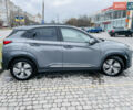 Серый Хендай Kona, объемом двигателя 0 л и пробегом 103 тыс. км за 17999 $, фото 6 на Automoto.ua
