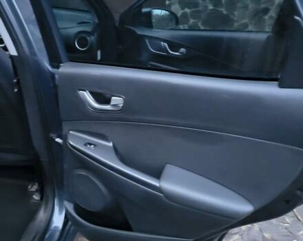 Серый Хендай Kona, объемом двигателя 0 л и пробегом 194 тыс. км за 15800 $, фото 13 на Automoto.ua