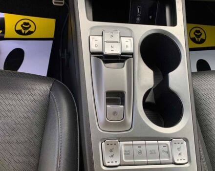 Серый Хендай Kona, объемом двигателя 64 л и пробегом 119 тыс. км за 17900 $, фото 8 на Automoto.ua