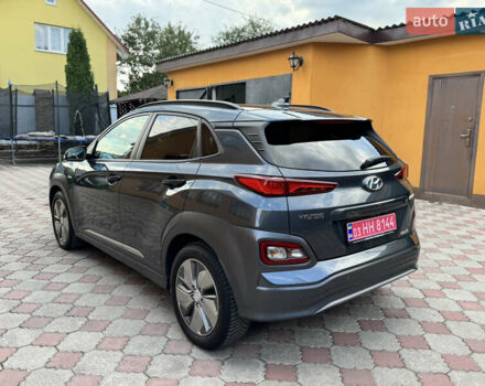 Серый Хендай Kona, объемом двигателя 0 л и пробегом 65 тыс. км за 16399 $, фото 7 на Automoto.ua