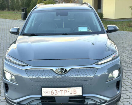 Серый Хендай Kona, объемом двигателя 0 л и пробегом 126 тыс. км за 17300 $, фото 2 на Automoto.ua