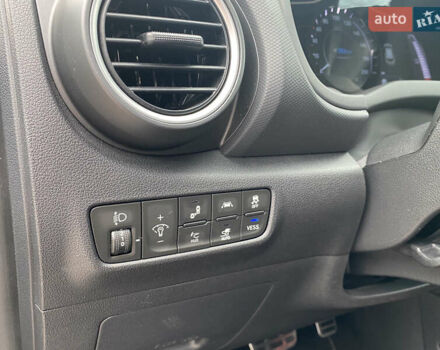 Сірий Хендай Kona, об'ємом двигуна 0 л та пробігом 115 тис. км за 18700 $, фото 18 на Automoto.ua