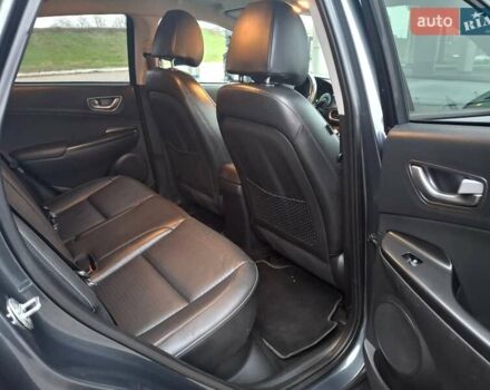 Сірий Хендай Kona, об'ємом двигуна 0 л та пробігом 114 тис. км за 17300 $, фото 24 на Automoto.ua