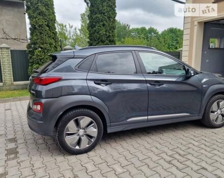 Сірий Хендай Kona, об'ємом двигуна 0 л та пробігом 111 тис. км за 17200 $, фото 7 на Automoto.ua