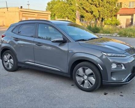Серый Хендай Kona, объемом двигателя 0 л и пробегом 107 тыс. км за 16600 $, фото 13 на Automoto.ua