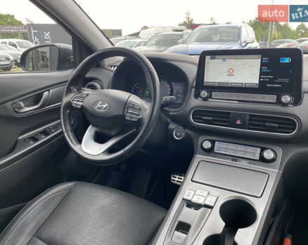 Сірий Хендай Kona, об'ємом двигуна 0 л та пробігом 115 тис. км за 18700 $, фото 27 на Automoto.ua