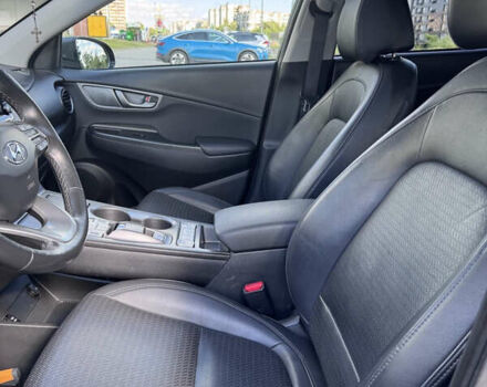 Сірий Хендай Kona, об'ємом двигуна 0 л та пробігом 164 тис. км за 16800 $, фото 23 на Automoto.ua