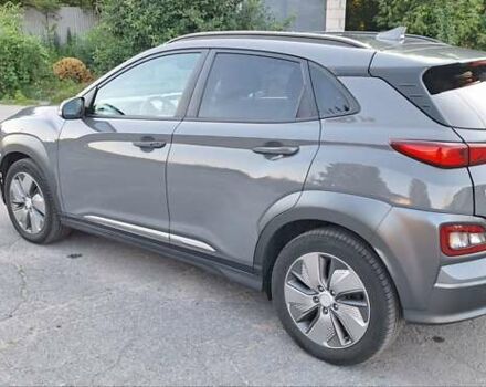 Серый Хендай Kona, объемом двигателя 0 л и пробегом 107 тыс. км за 16600 $, фото 38 на Automoto.ua