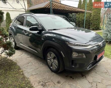 Серый Хендай Kona, объемом двигателя 0 л и пробегом 80 тыс. км за 18900 $, фото 14 на Automoto.ua