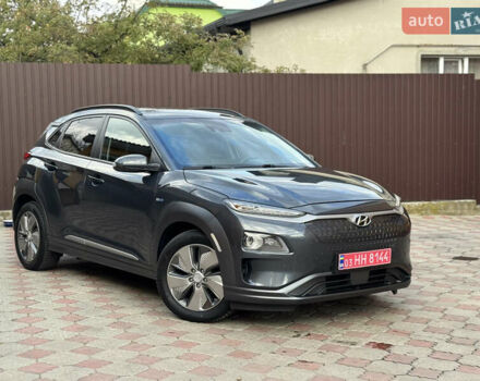 Серый Хендай Kona, объемом двигателя 0 л и пробегом 65 тыс. км за 16399 $, фото 56 на Automoto.ua