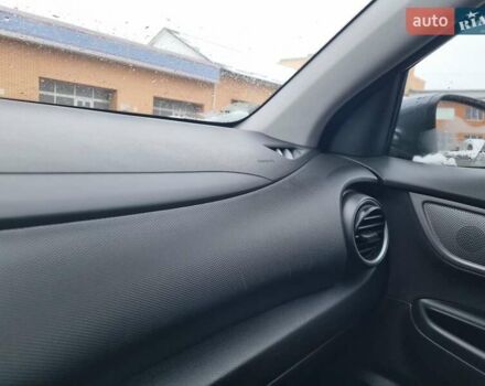 Серый Хендай Kona, объемом двигателя 0 л и пробегом 151 тыс. км за 16399 $, фото 18 на Automoto.ua