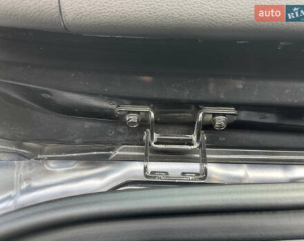 Сірий Хендай Kona, об'ємом двигуна 0 л та пробігом 50 тис. км за 14999 $, фото 57 на Automoto.ua