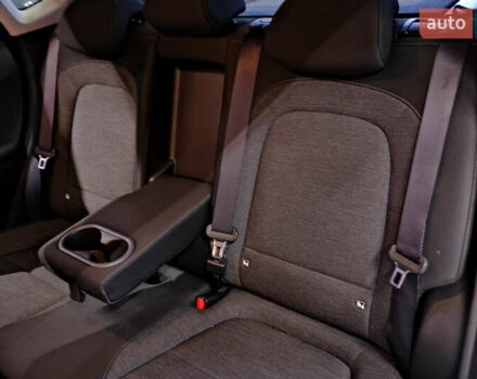 Серый Хендай Kona, объемом двигателя 0 л и пробегом 88 тыс. км за 20300 $, фото 37 на Automoto.ua