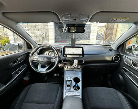 Серый Хендай Kona, объемом двигателя 0 л и пробегом 38 тыс. км за 19500 $, фото 17 на Automoto.ua