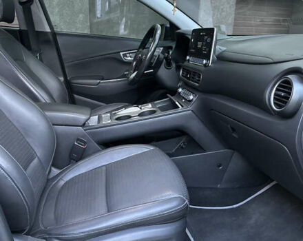 Сірий Хендай Kona, об'ємом двигуна 0 л та пробігом 137 тис. км за 16900 $, фото 81 на Automoto.ua