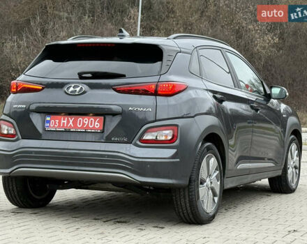 Сірий Хендай Kona, об'ємом двигуна 0 л та пробігом 78 тис. км за 18600 $, фото 7 на Automoto.ua