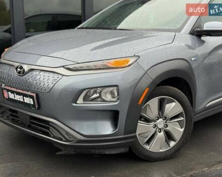 Сірий Хендай Kona, об'ємом двигуна 0 л та пробігом 61 тис. км за 17700 $, фото 3 на Automoto.ua