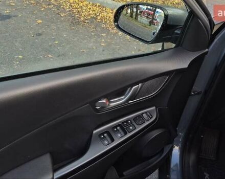 Сірий Хендай Kona, об'ємом двигуна 0 л та пробігом 42 тис. км за 22200 $, фото 12 на Automoto.ua