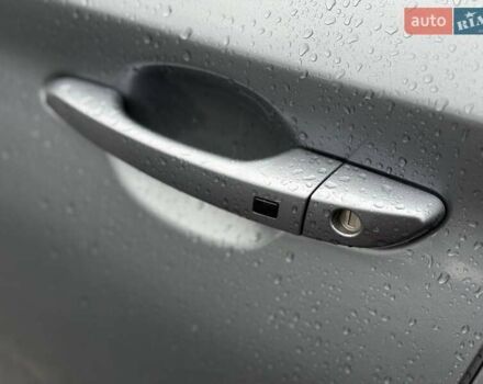 Сірий Хендай Kona, об'ємом двигуна 0 л та пробігом 61 тис. км за 17700 $, фото 20 на Automoto.ua