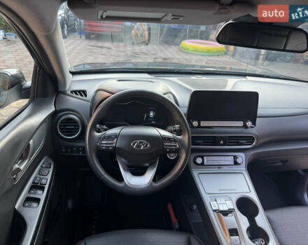 Сірий Хендай Kona, об'ємом двигуна 0 л та пробігом 40 тис. км за 16799 $, фото 34 на Automoto.ua