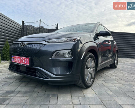 Серый Хендай Kona, объемом двигателя 0 л и пробегом 117 тыс. км за 17500 $, фото 11 на Automoto.ua