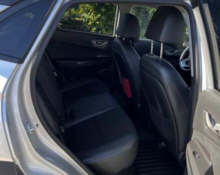 Серый Хендай Kona, объемом двигателя 0 л и пробегом 31 тыс. км за 20000 $, фото 12 на Automoto.ua