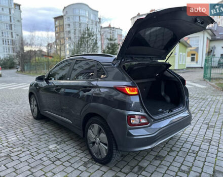 Сірий Хендай Kona, об'ємом двигуна 0 л та пробігом 137 тис. км за 16900 $, фото 40 на Automoto.ua