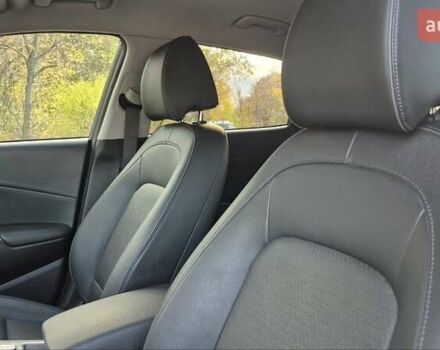 Сірий Хендай Kona, об'ємом двигуна 0 л та пробігом 42 тис. км за 22200 $, фото 15 на Automoto.ua