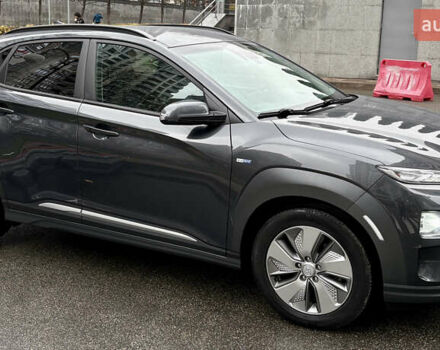 Серый Хендай Kona, объемом двигателя 0 л и пробегом 130 тыс. км за 18500 $, фото 4 на Automoto.ua